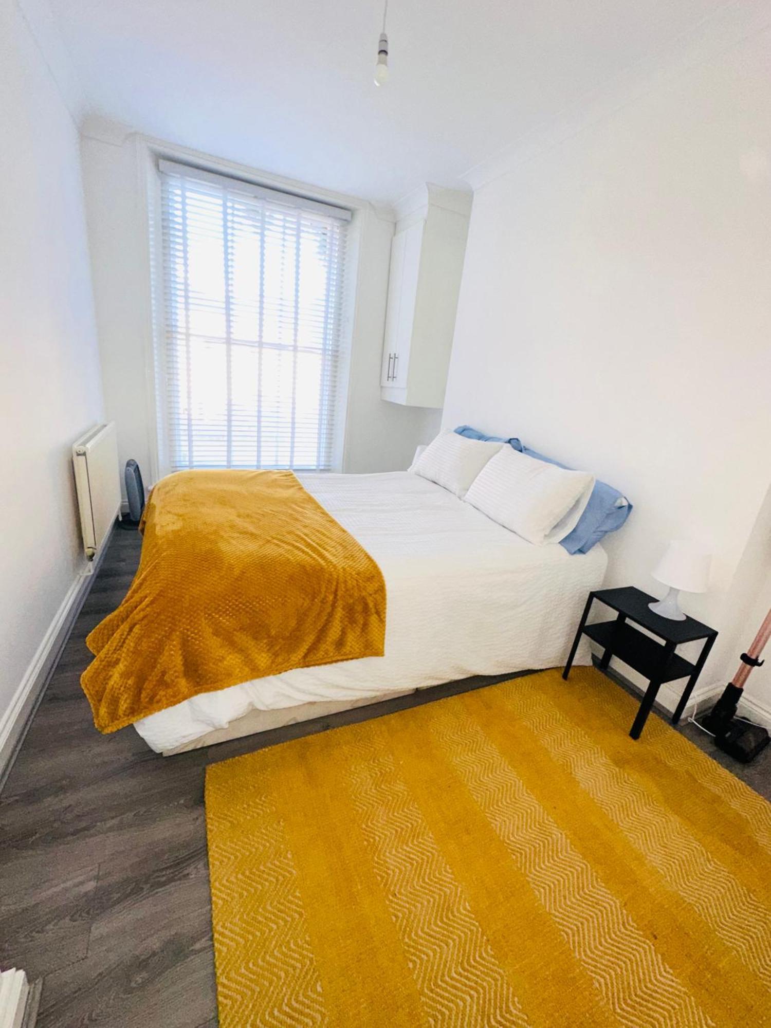 A Modern 2 Bedroom Seaside Apartment Гастінгс Екстер'єр фото